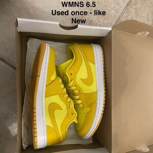 Air Jordan 1 Low (Women’s) 6.5